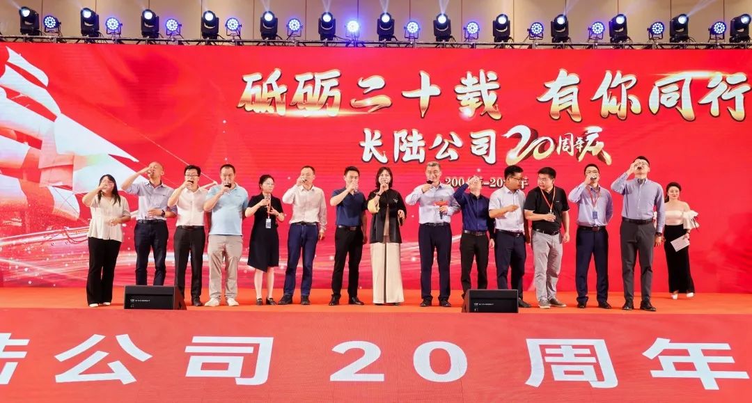Sand Sea Journey, Heart towards the Future | 2024 Guangdong Coatings and Ink Industry Gobi Hiking Challenge Tour Sand Sea Journey, Heart towards the Future | 2024 Guangdong Coatings and Ink Industry Gobi Hiking Challenge Tour